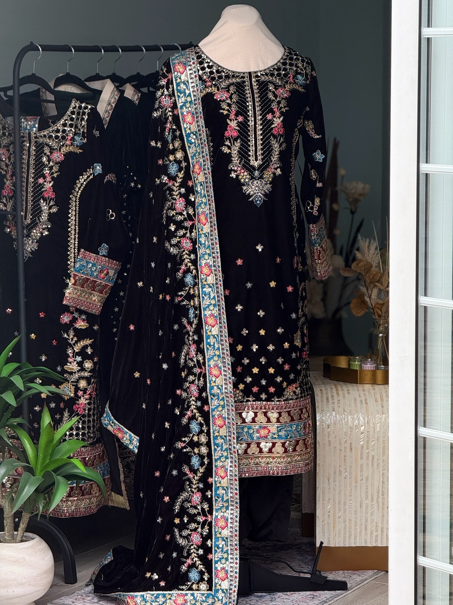 Royal Noir Velvet 3-Piece Suit – Opulent Antique Zari Ensemble with Show-Stopping Shawl & Silk Trousers